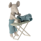 Iron and Ironing Board || Mouse
