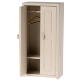 Mouse Closet || Cream