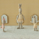 Classic Ballet Rabbit Size 1 || Cream