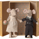 Wedding Mice Couple in Box || Mum & Dad