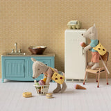 Clothes & Bag || Little Sister Mouse
